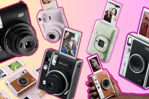 Kolekcja aparatów natychmiastowych marki japońskiego aparatu fotograficznego Fujifilm Instax, w różnych kolorach i modelach, z wydrukowanymi zdjęciami.